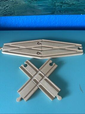Vintage Brio train tracks, a four-way intersection piece diamond crossover